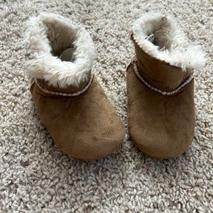Toddler brown boots